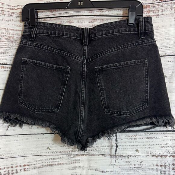 Zara Shorts Womens Sz 6 High Rise Distressed Denim Black Frayed Hem Metal Button - Picture 4 of 13